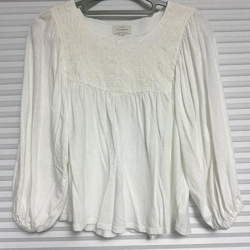 Lucky Brand Embroidered Cotton Top - Picture 1 of 8